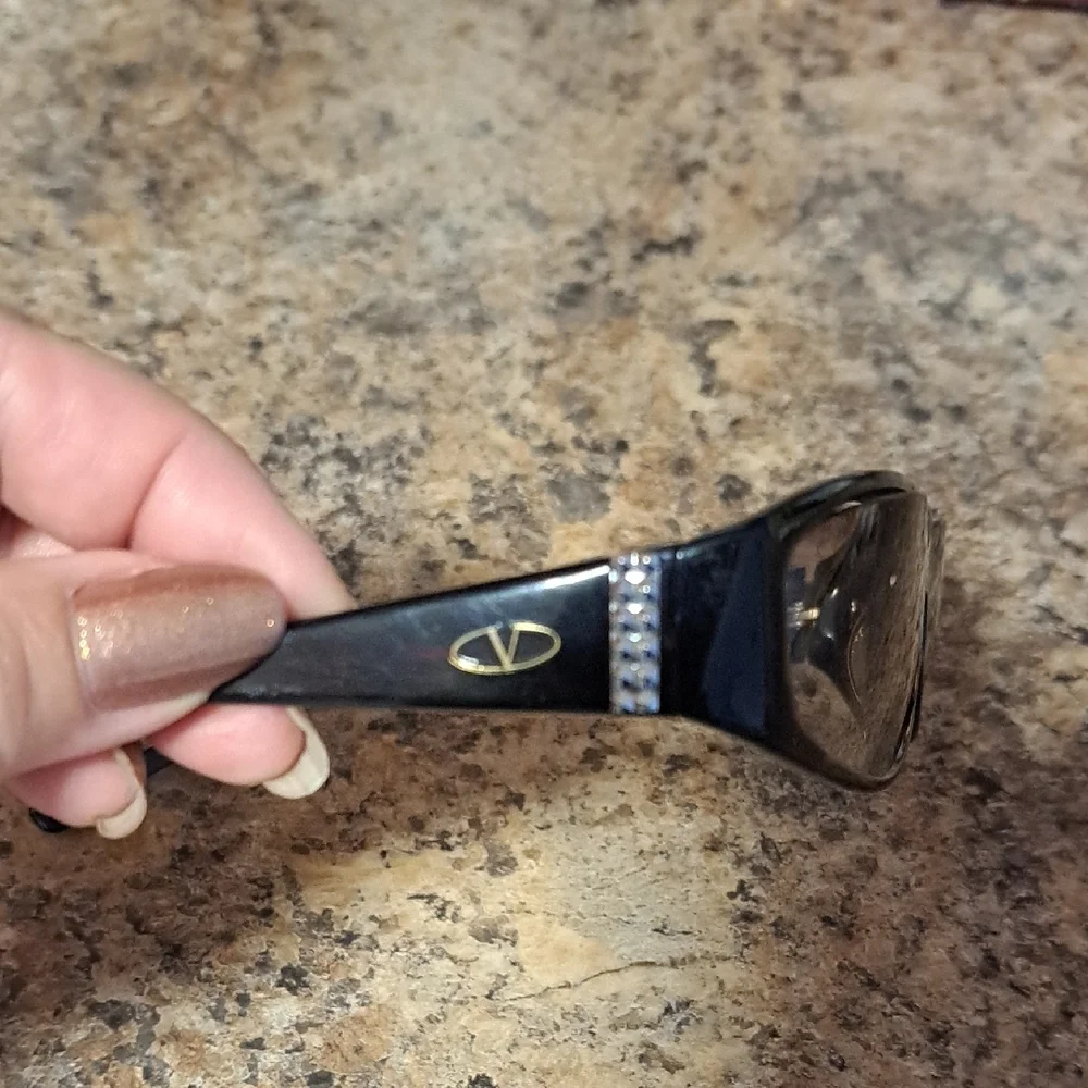 Authentic Valentino Garavani Sunglasses Italy Gorgeous! - Picture 5 of 13